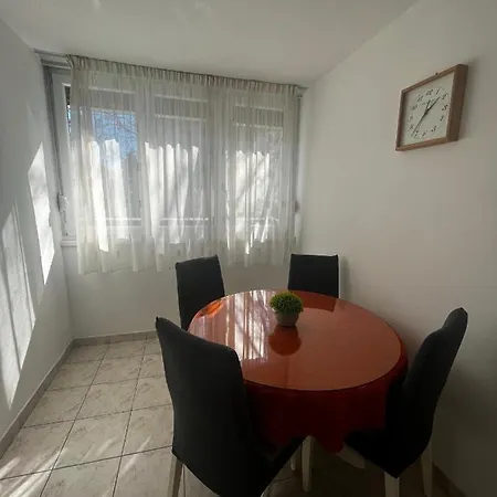 Apartment Jase Split